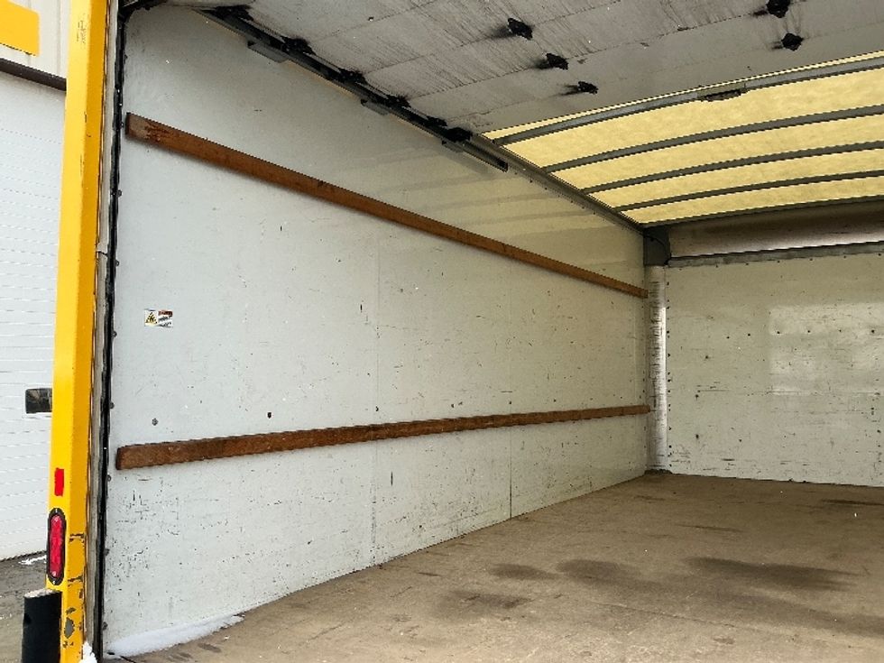 Light Duty Box Truck-Light and Medium Duty Trucks-GMC-2021-Savana G33903-Duncansville-PA-95,487\n\t\tmiles-$ 26,250 - Image 9