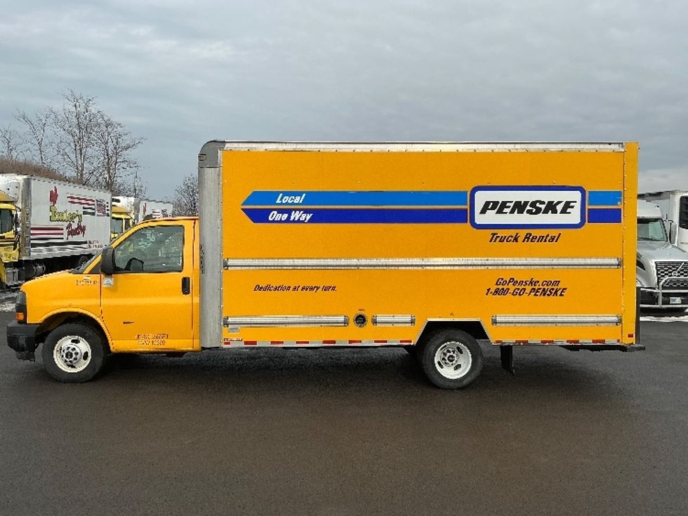 Light Duty Box Truck-Light and Medium Duty Trucks-GMC-2021-Savana G33903-Duncansville-PA-97,424\n\t\tmiles-$ 26,000 - Image 4