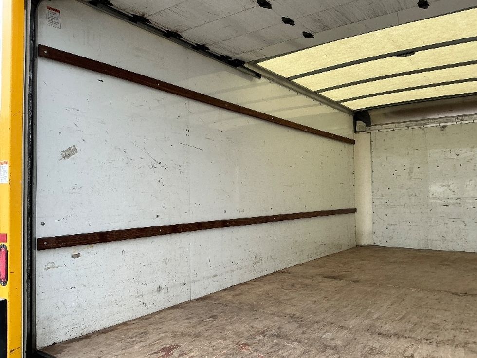 Light Duty Box Truck-Light and Medium Duty Trucks-GMC-2021-Savana G33903-Duncansville-PA-97,424\n\t\tmiles-$ 26,000 - Image 9
