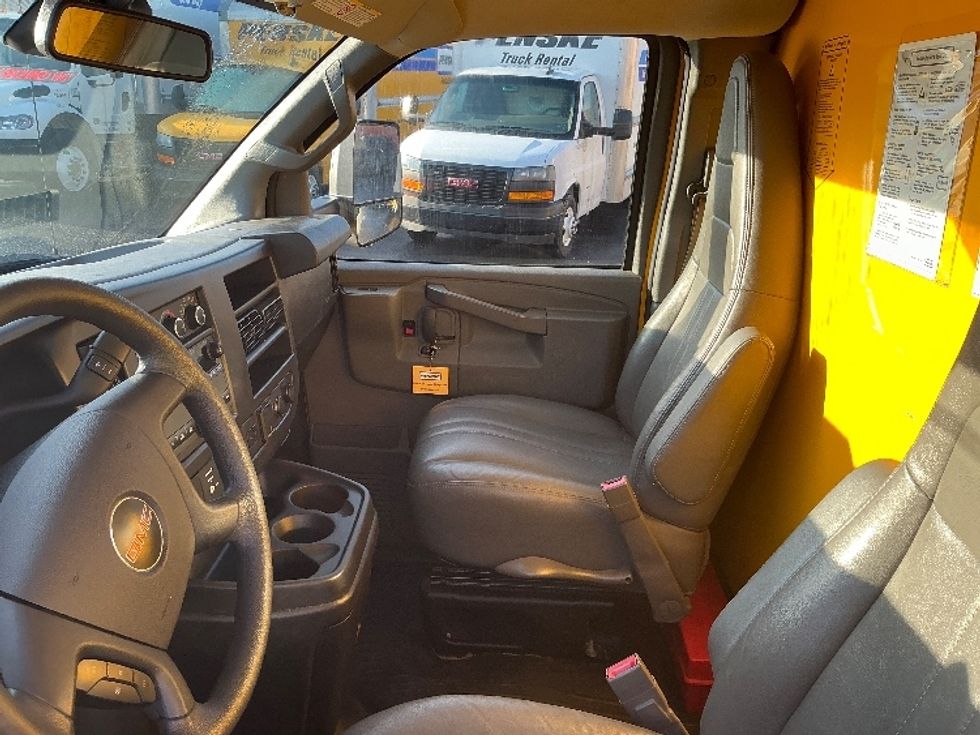 Light Duty Box Truck-Light and Medium Duty Trucks-GMC-2021-Savana G33903-Duncansville-PA-99,039\n\t\tmiles-$ 25,750 - Image 16