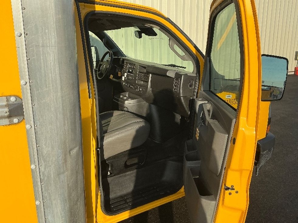 Light Duty Box Truck-Light and Medium Duty Trucks-GMC-2021-Savana G33903-Duncansville-PA-99,039\n\t\tmiles-$ 25,750 - Image 17