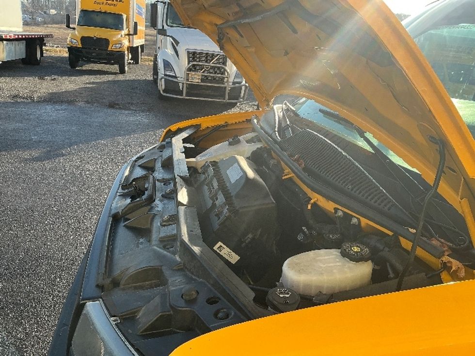 Light Duty Box Truck-Light and Medium Duty Trucks-GMC-2021-Savana G33903-Duncansville-PA-99,039\n\t\tmiles-$ 25,750 - Image 21