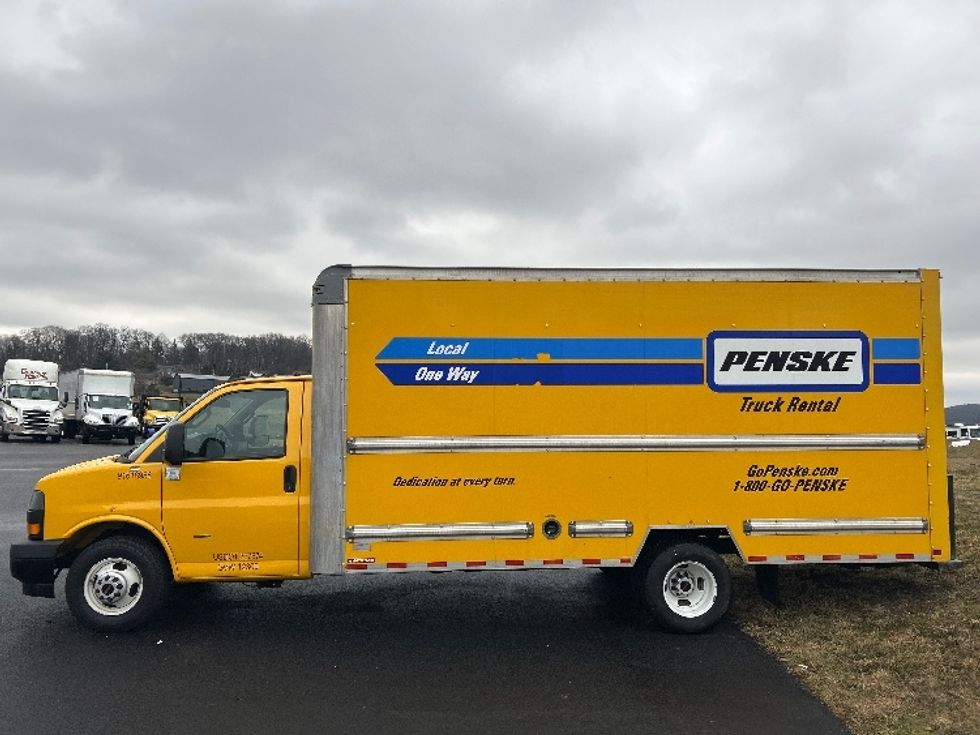 Light Duty Box Truck-Light and Medium Duty Trucks-GMC-2021-Savana G33903-Duncansville-PA-99,039\n\t\tmiles-$ 25,750 - Image 4