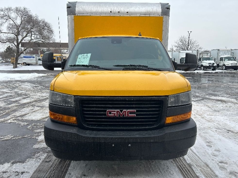Light Duty Box Truck-Light and Medium Duty Trucks-GMC-2021-Savana G33903-Eagan-MN-100,816\n\t\tmiles-$ 26,750 - Image 2