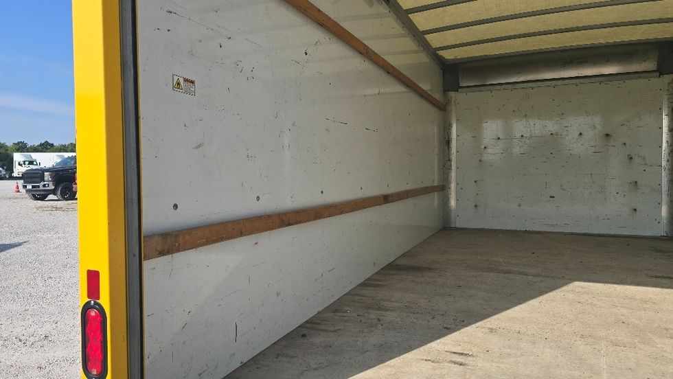 Light Duty Box Truck-Light and Medium Duty Trucks-GMC-2021-Savana G33903-Earth City-MO-107,944\n\t\tmiles-$ 22,750 - Image 11