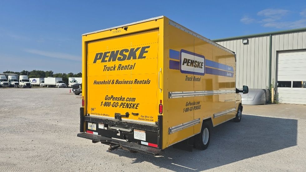 Light Duty Box Truck-Light and Medium Duty Trucks-GMC-2021-Savana G33903-Earth City-MO-107,944\n\t\tmiles-$ 22,750 - Image 13