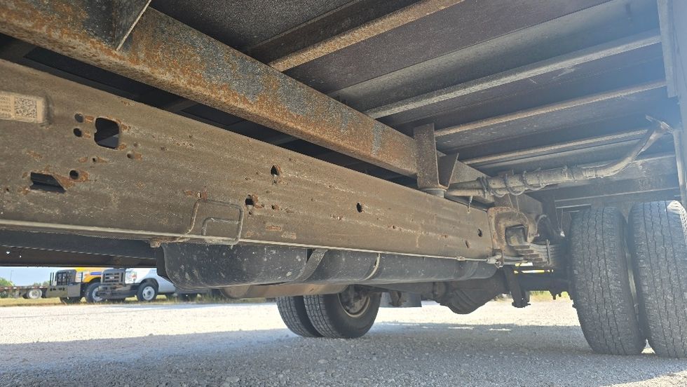 Light Duty Box Truck-Light and Medium Duty Trucks-GMC-2021-Savana G33903-Earth City-MO-107,944\n\t\tmiles-$ 22,750 - Image 5