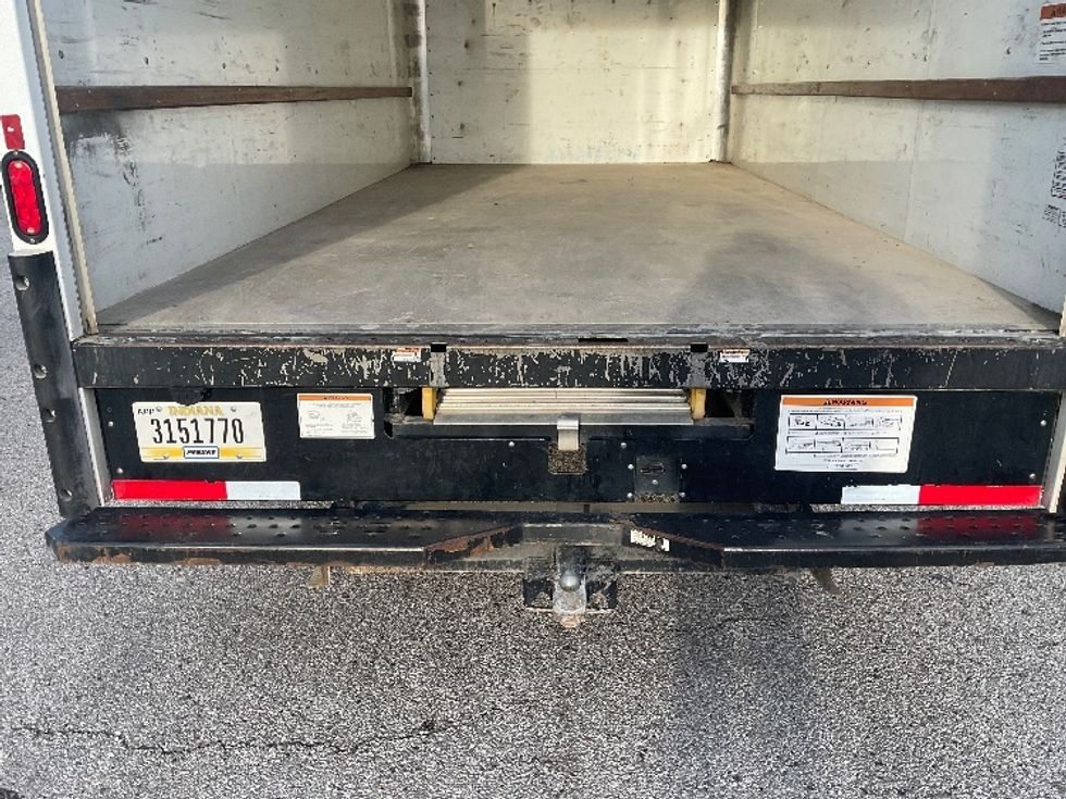 Light Duty Box Truck-Light and Medium Duty Trucks-GMC-2021-Savana G33903-Earth City-MO-169,841\n\t\tmiles-$ 20,000 - Image 8