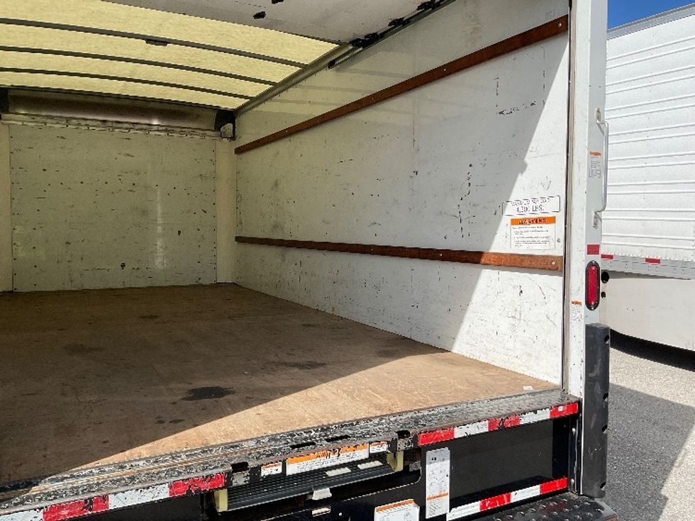 Light Duty Box Truck-Light and Medium Duty Trucks-GMC-2021-Savana G33903-Earth City-MO-81,689\n\t\tmiles-$ 31,250 - Image 12