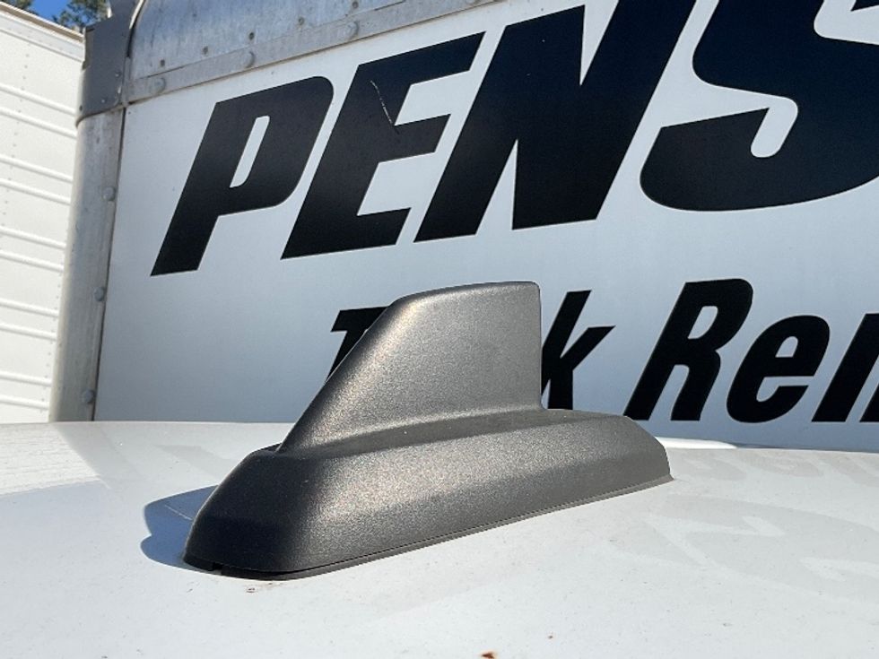 Light Duty Box Truck-Light and Medium Duty Trucks-GMC-2021-Savana G33903-Earth City-MO-81,689\n\t\tmiles-$ 31,250 - Image 26