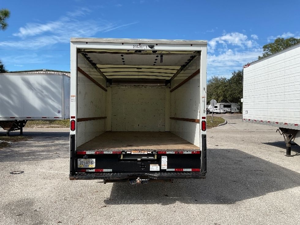 Light Duty Box Truck-Light and Medium Duty Trucks-GMC-2021-Savana G33903-Earth City-MO-81,689\n\t\tmiles-$ 31,250 - Image 8