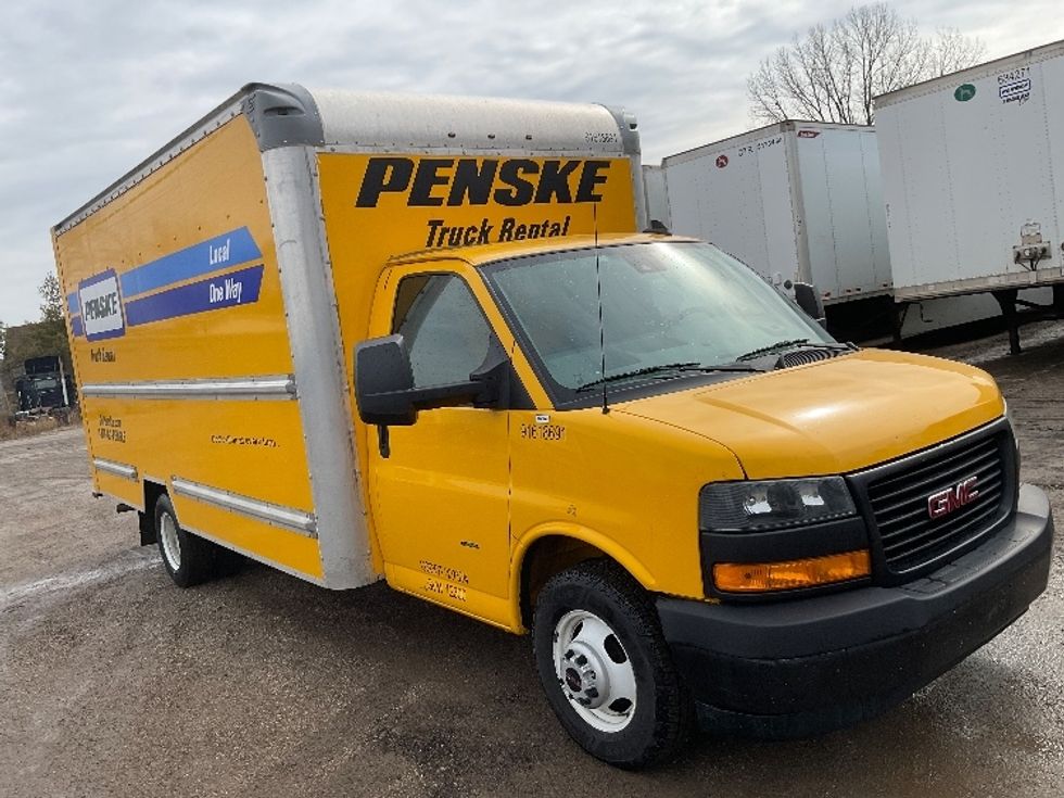 Light Duty Box Truck-Light and Medium Duty Trucks-GMC-2021-Savana G33903-East Chicago-IN-104,714\n\t\tmiles-$ 26,500 - Image 1