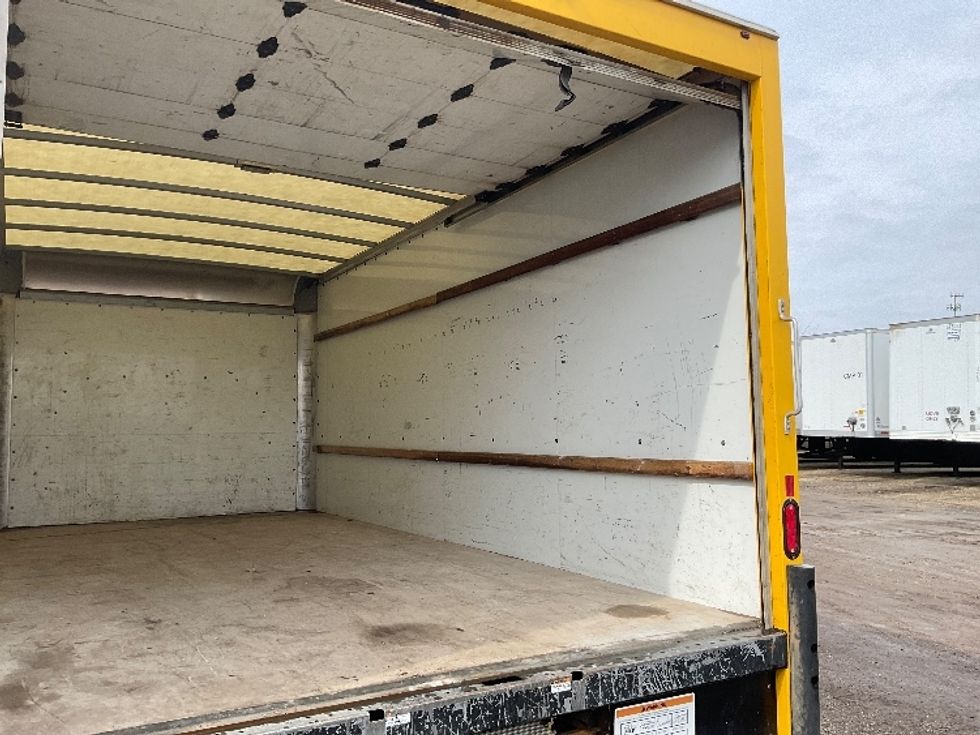 Light Duty Box Truck-Light and Medium Duty Trucks-GMC-2021-Savana G33903-East Chicago-IN-104,714\n\t\tmiles-$ 26,500 - Image 12