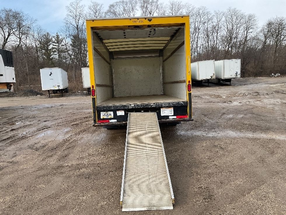 Light Duty Box Truck-Light and Medium Duty Trucks-GMC-2021-Savana G33903-East Chicago-IN-104,714\n\t\tmiles-$ 26,500 - Image 9