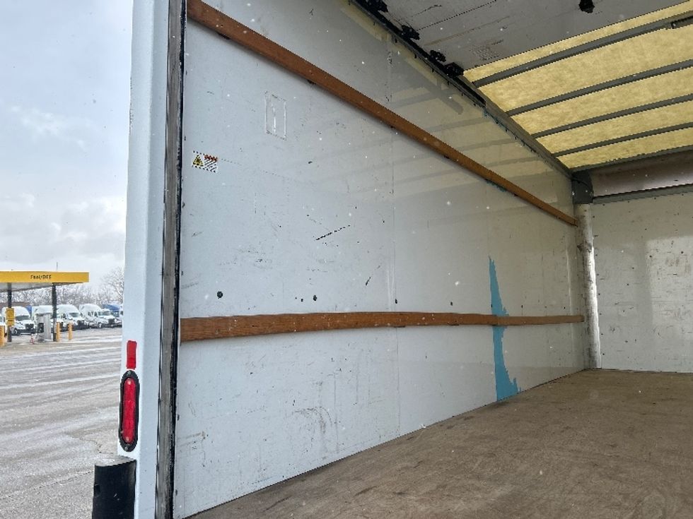 Light Duty Box Truck-Light and Medium Duty Trucks-GMC-2021-Savana G33903-East Chicago-IN-105,732\n\t\tmiles-$ 29,250 - Image 10