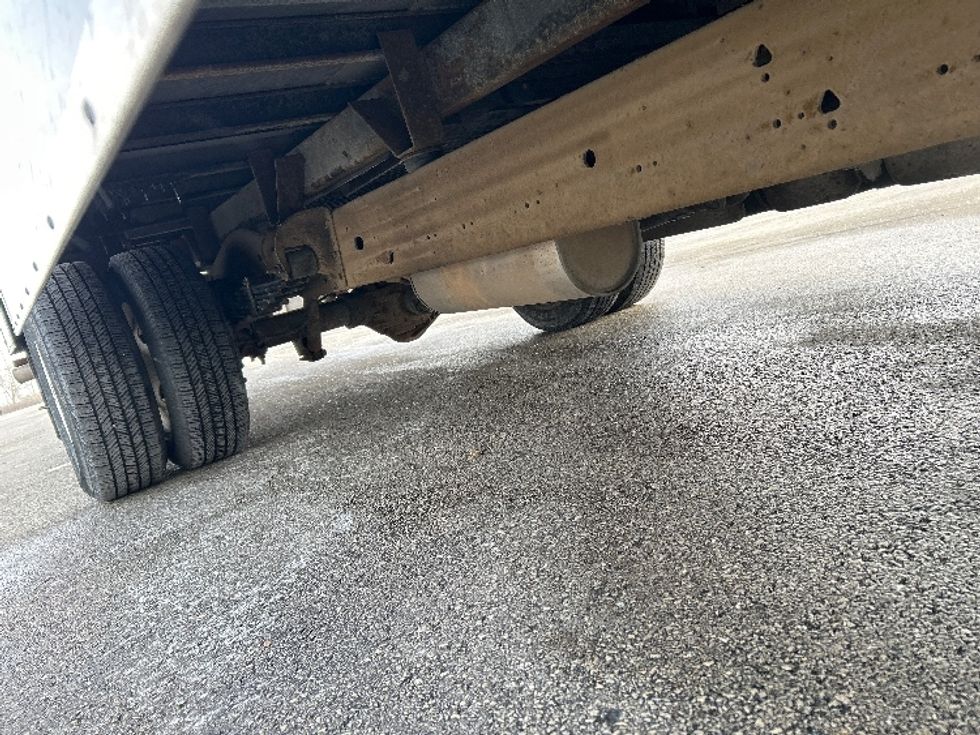 Light Duty Box Truck-Light and Medium Duty Trucks-GMC-2021-Savana G33903-East Chicago-IN-105,732\n\t\tmiles-$ 29,250 - Image 13