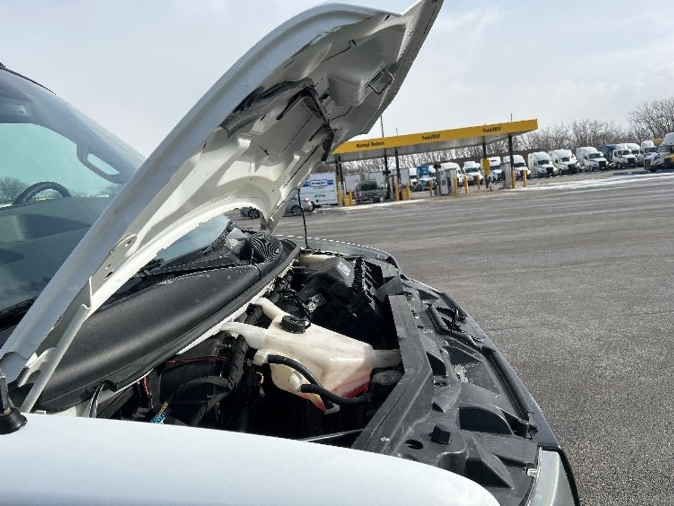 Light Duty Box Truck-Light and Medium Duty Trucks-GMC-2021-Savana G33903-East Chicago-IN-105,732\n\t\tmiles-$ 29,250 - Image 22