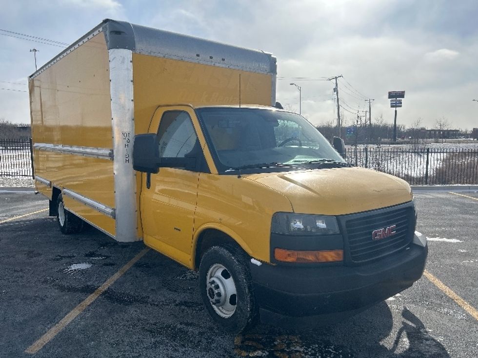 Light Duty Box Truck-Light and Medium Duty Trucks-GMC-2021-Savana G33903-East Chicago-IN-109,073\n\t\tmiles-$ 26,000 - Image 1