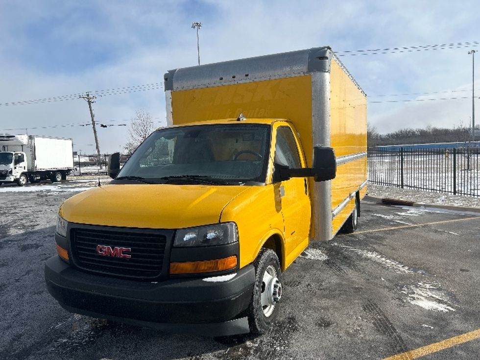 Light Duty Box Truck-Light and Medium Duty Trucks-GMC-2021-Savana G33903-East Chicago-IN-109,073\n\t\tmiles-$ 26,000 - Image 3