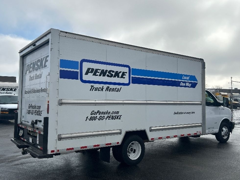 Light Duty Box Truck-Light and Medium Duty Trucks-GMC-2021-Savana G33903-East Chicago-IN-120,012\n\t\tmiles-$ 27,500 - Image 13