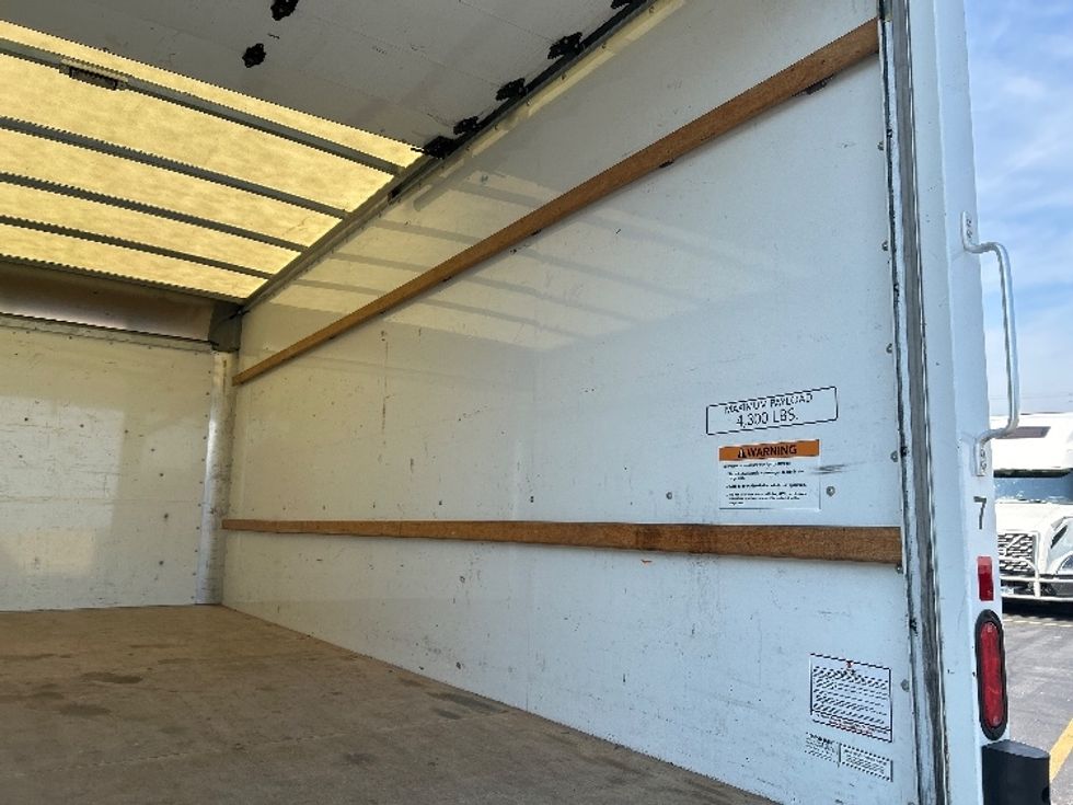 Light Duty Box Truck-Light and Medium Duty Trucks-GMC-2021-Savana G33903-East Chicago-IN-58,202\n\t\tmiles-$ 42,250 - Image 11