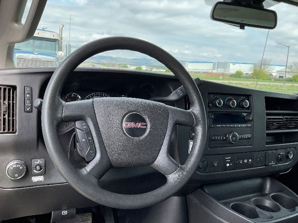 Light Duty Box Truck-Light and Medium Duty Trucks-GMC-2021-Savana G33903-East Chicago-IN-69,476\n\t\tmiles-$ 33,500 - Image 18
