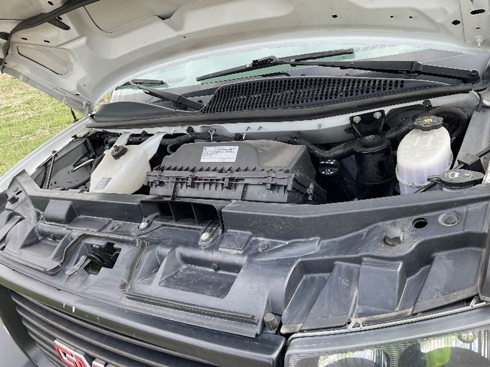 Light Duty Box Truck-Light and Medium Duty Trucks-GMC-2021-Savana G33903-East Chicago-IN-69,476\n\t\tmiles-$ 33,500 - Image 24