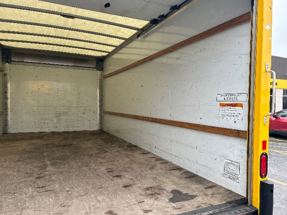 Light Duty Box Truck-Light and Medium Duty Trucks-GMC-2021-Savana G33903-East Chicago-IN-72,617\n\t\tmiles-$ 31,500 - Image 10