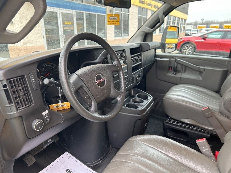 Light Duty Box Truck-Light and Medium Duty Trucks-GMC-2021-Savana G33903-East Chicago-IN-72,617\n\t\tmiles-$ 31,500 - Image 14