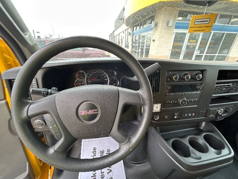 Light Duty Box Truck-Light and Medium Duty Trucks-GMC-2021-Savana G33903-East Chicago-IN-72,617\n\t\tmiles-$ 31,500 - Image 15