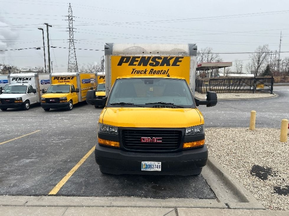 Light Duty Box Truck-Light and Medium Duty Trucks-GMC-2021-Savana G33903-East Chicago-IN-72,617\n\t\tmiles-$ 31,500 - Image 2