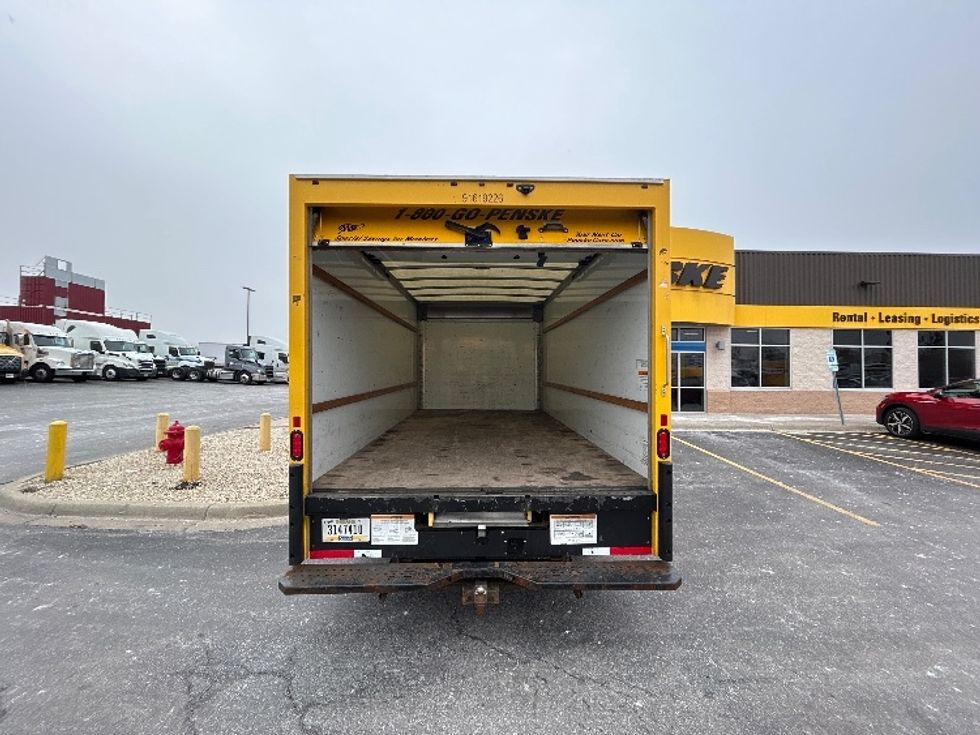 Light Duty Box Truck-Light and Medium Duty Trucks-GMC-2021-Savana G33903-East Chicago-IN-72,617\n\t\tmiles-$ 31,500 - Image 7