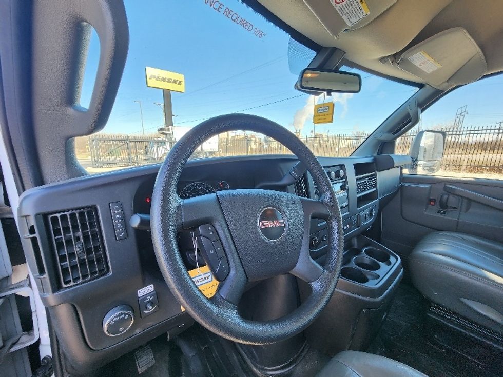 Light Duty Box Truck-Light and Medium Duty Trucks-GMC-2021-Savana G33903-East Chicago-IN-75,478\n\t\tmiles-$ 33,750 - Image 17
