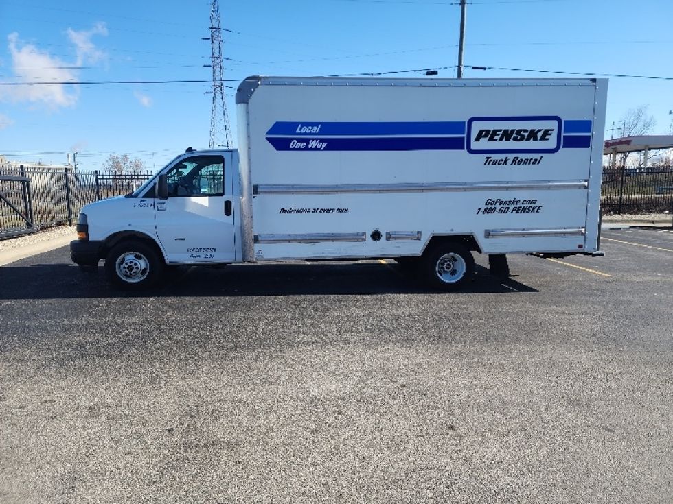 Light Duty Box Truck-Light and Medium Duty Trucks-GMC-2021-Savana G33903-East Chicago-IN-75,478\n\t\tmiles-$ 33,750 - Image 4