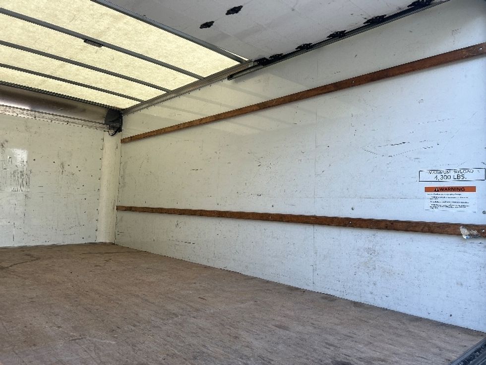 Light Duty Box Truck-Light and Medium Duty Trucks-GMC-2021-Savana G33903-East Chicago-IN-76,736\n\t\tmiles-$ 32,500 - Image 11