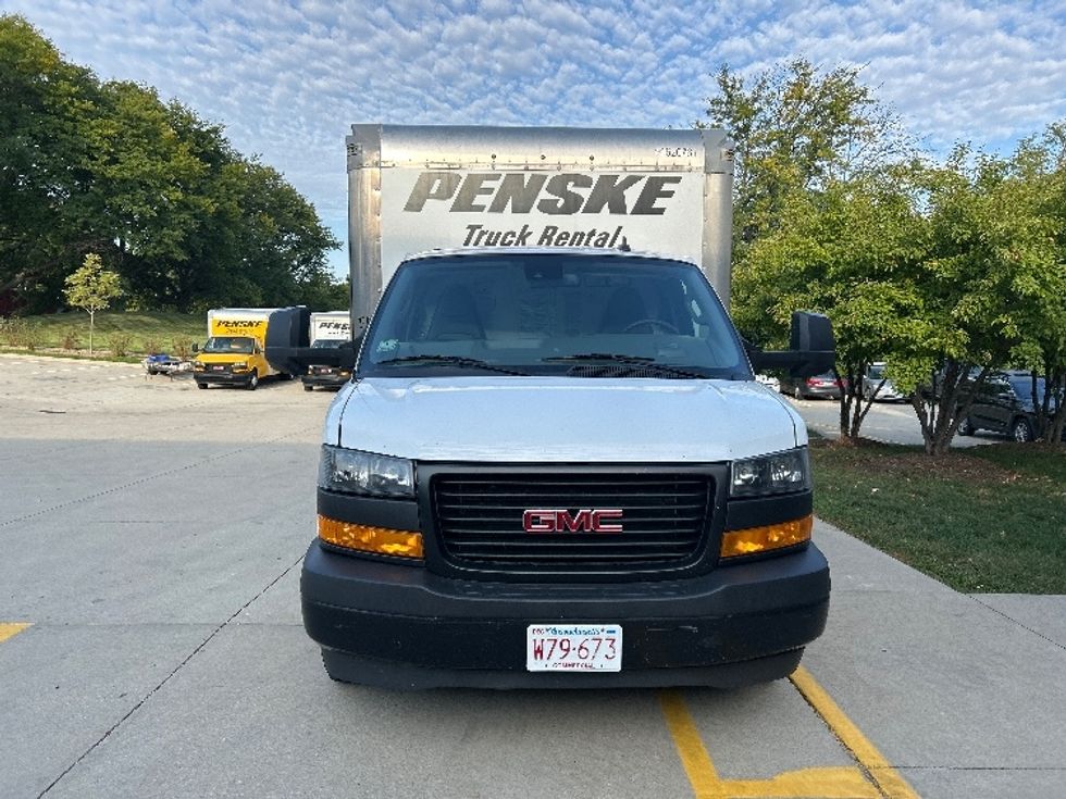 Light Duty Box Truck-Light and Medium Duty Trucks-GMC-2021-Savana G33903-East Chicago-IN-76,736\n\t\tmiles-$ 32,500 - Image 2