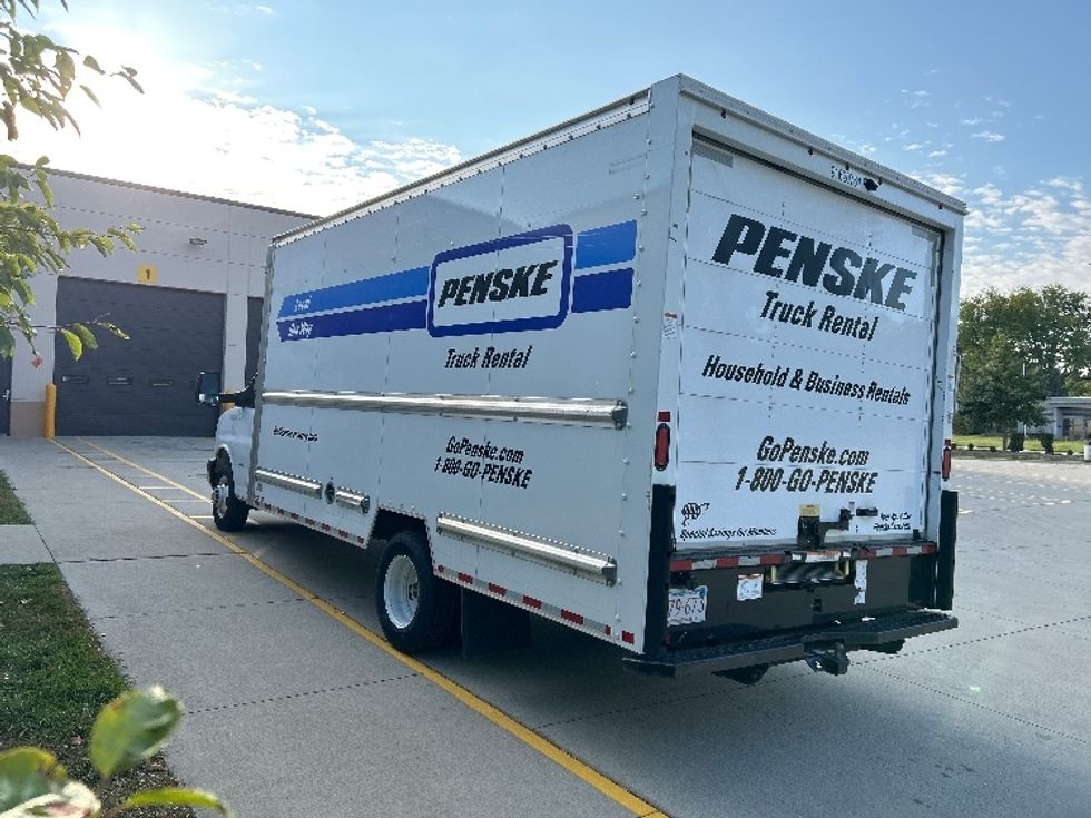 Light Duty Box Truck-Light and Medium Duty Trucks-GMC-2021-Savana G33903-East Chicago-IN-76,736\n\t\tmiles-$ 32,500 - Image 6