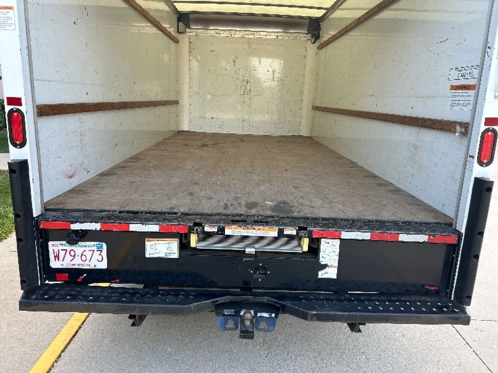 Light Duty Box Truck-Light and Medium Duty Trucks-GMC-2021-Savana G33903-East Chicago-IN-76,736\n\t\tmiles-$ 32,500 - Image 9