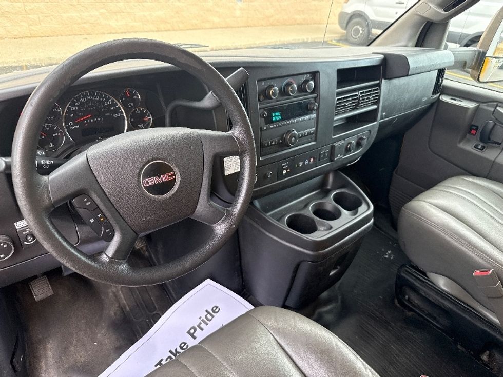 Light Duty Box Truck-Light and Medium Duty Trucks-GMC-2021-Savana G33903-East Chicago-IN-78,398\n\t\tmiles-$ 29,250 - Image 18