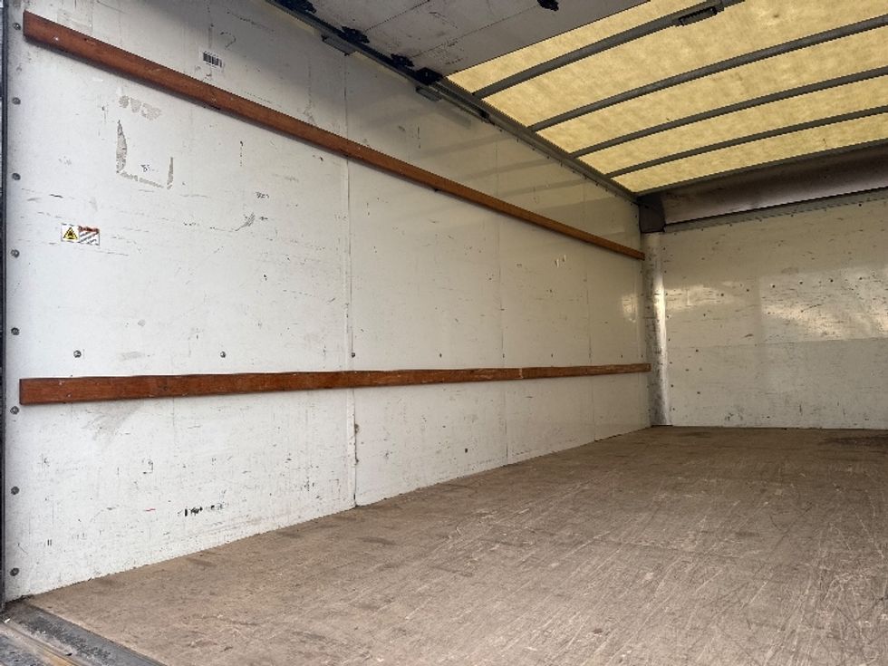 Light Duty Box Truck-Light and Medium Duty Trucks-GMC-2021-Savana G33903-East Chicago-IN-80,899\n\t\tmiles-$ 31,500 - Image 10