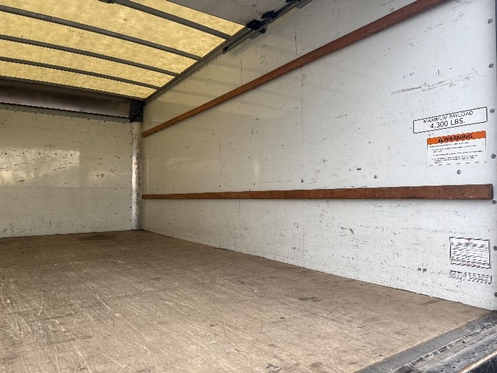 Light Duty Box Truck-Light and Medium Duty Trucks-GMC-2021-Savana G33903-East Chicago-IN-80,899\n\t\tmiles-$ 31,500 - Image 11