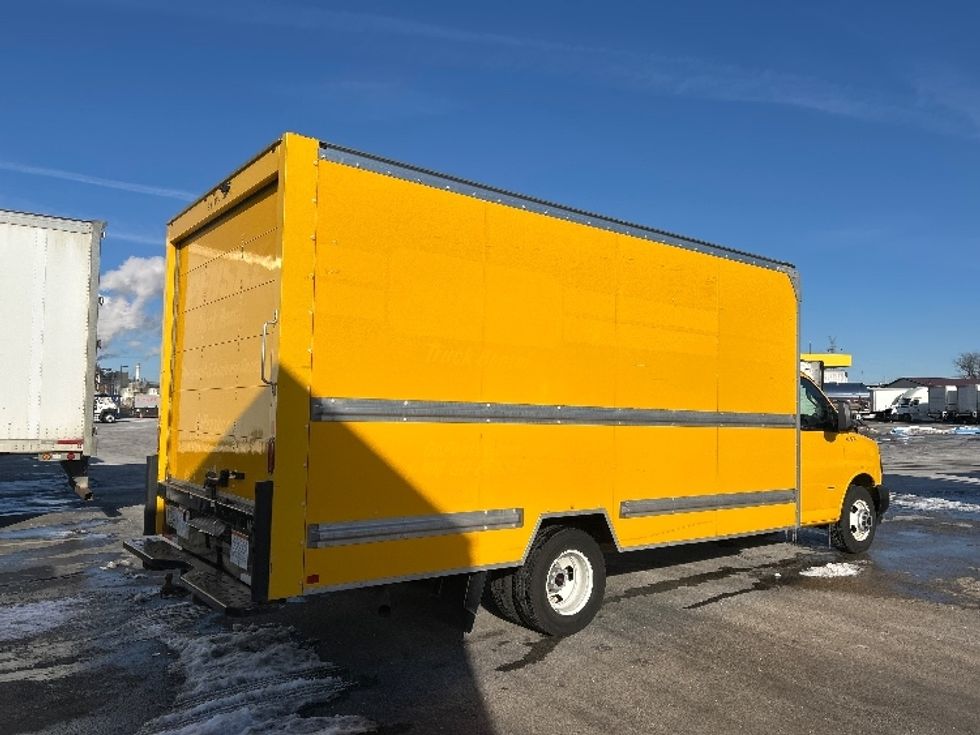 Light Duty Box Truck-Light and Medium Duty Trucks-GMC-2021-Savana G33903-East Chicago-IN-90,066\n\t\tmiles-$ 28,000 - Image 11
