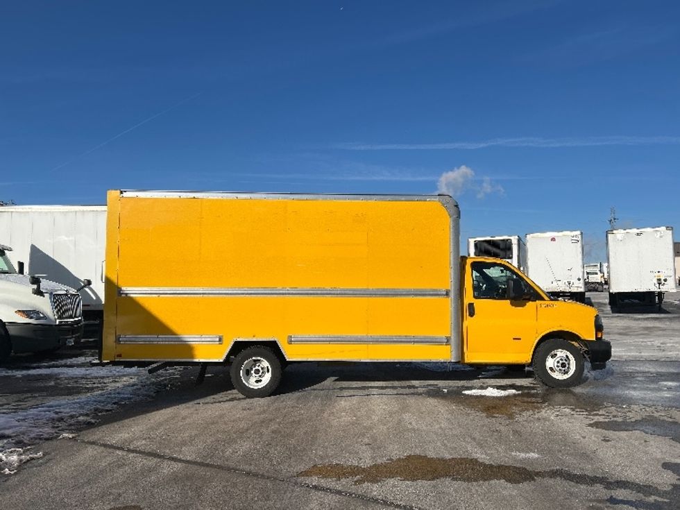 Light Duty Box Truck-Light and Medium Duty Trucks-GMC-2021-Savana G33903-East Chicago-IN-90,066\n\t\tmiles-$ 28,000 - Image 12