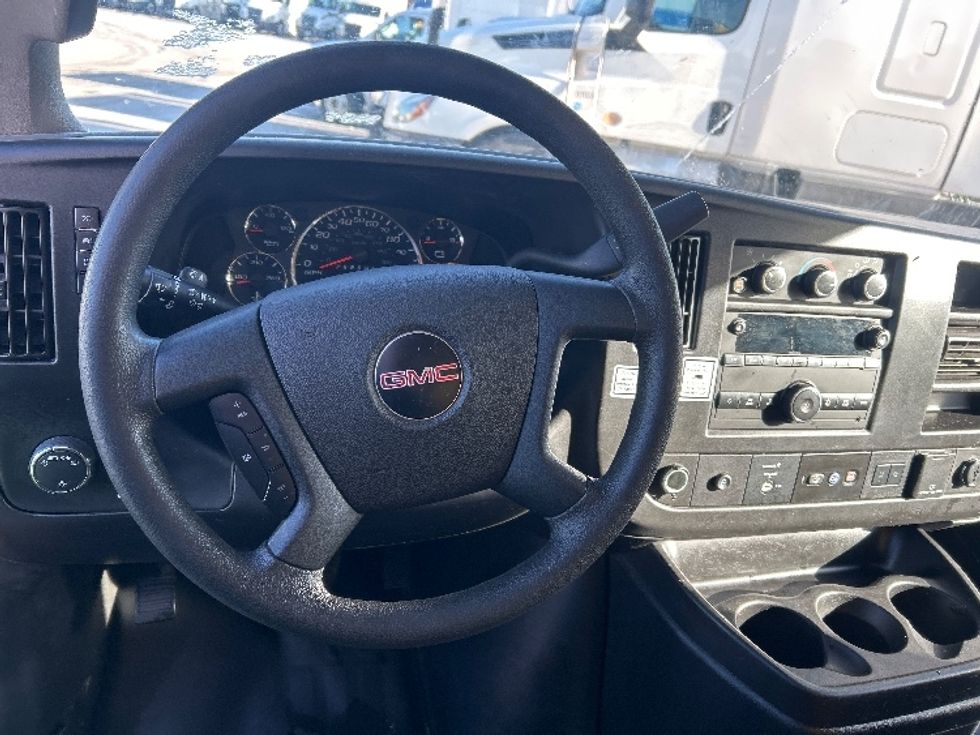 Light Duty Box Truck-Light and Medium Duty Trucks-GMC-2021-Savana G33903-East Chicago-IN-90,066\n\t\tmiles-$ 28,000 - Image 14