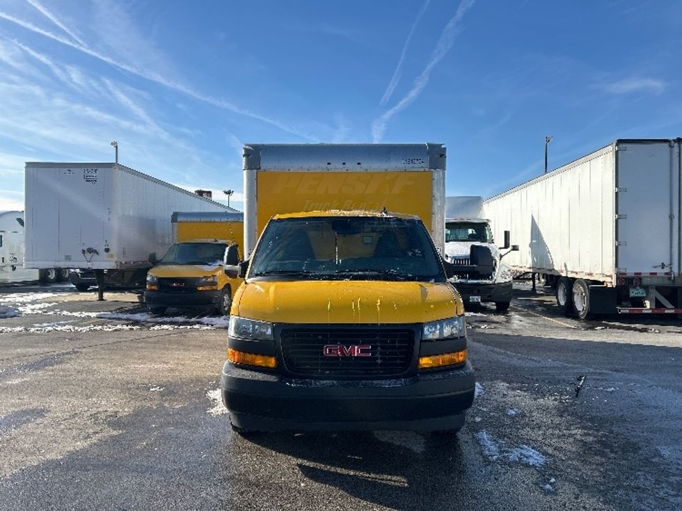 Light Duty Box Truck-Light and Medium Duty Trucks-GMC-2021-Savana G33903-East Chicago-IN-90,066\n\t\tmiles-$ 28,000 - Image 2