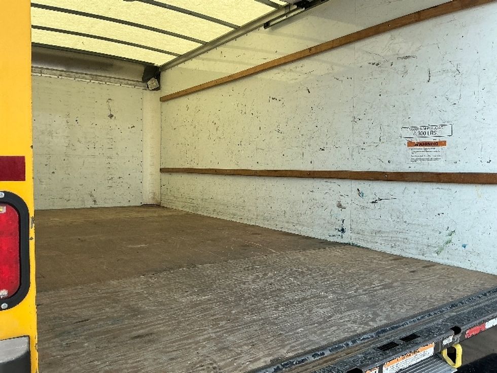 Light Duty Box Truck-Light and Medium Duty Trucks-GMC-2021-Savana G33903-East Chicago-IN-91,189\n\t\tmiles-$ 28,000 - Image 12