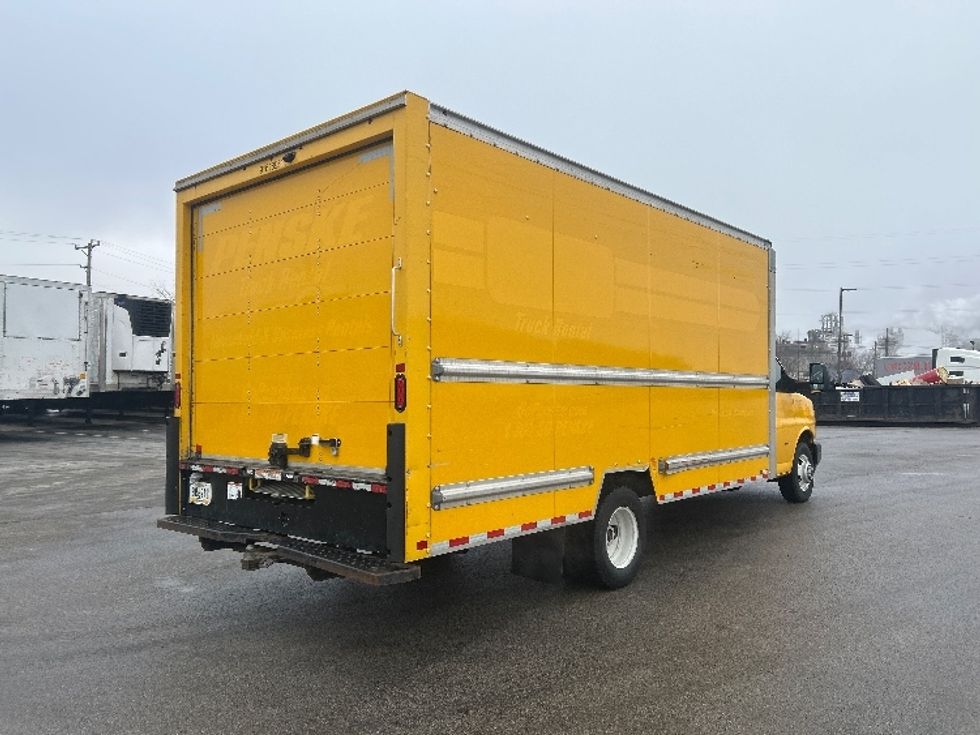 Light Duty Box Truck-Light and Medium Duty Trucks-GMC-2021-Savana G33903-East Chicago-IN-91,189\n\t\tmiles-$ 28,000 - Image 13