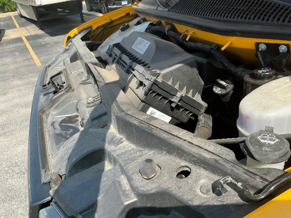 Light Duty Box Truck-Light and Medium Duty Trucks-GMC-2021-Savana G33903-East Chicago-IN-91,189\n\t\tmiles-$ 28,000 - Image 23