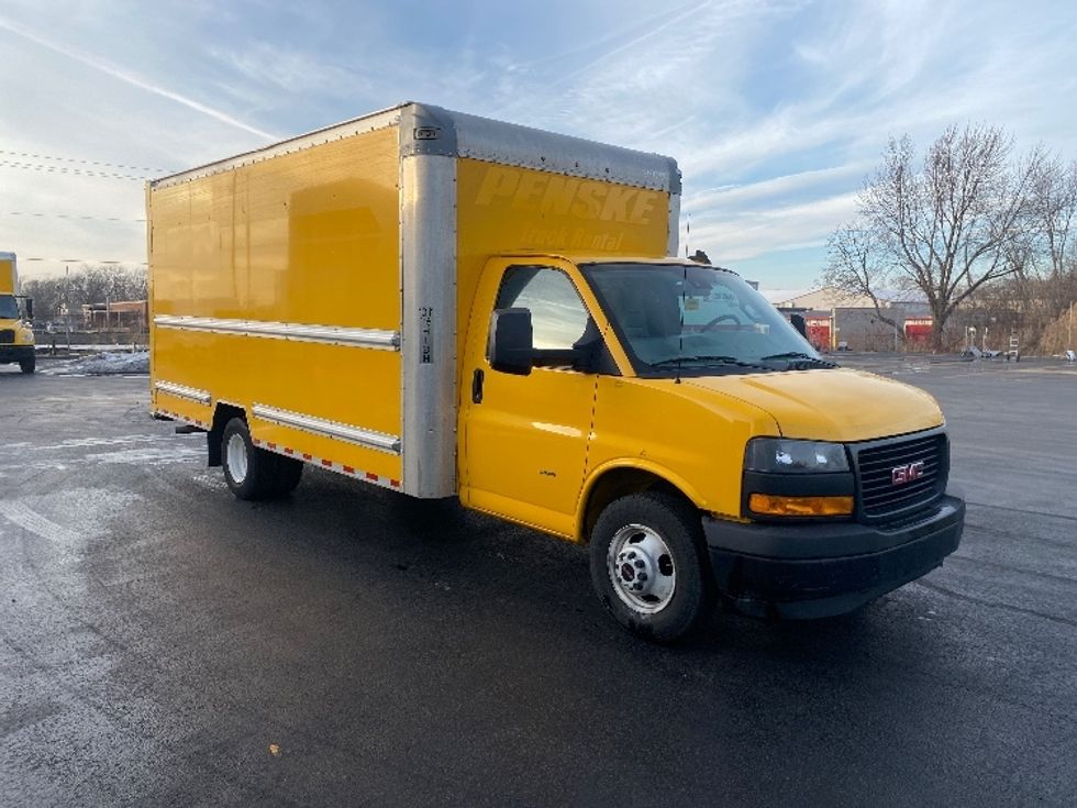 Light Duty Box Truck-Light and Medium Duty Trucks-GMC-2021-Savana G33903-East Chicago-IN-93,517\n\t\tmiles-$ 27,750 - Image 1