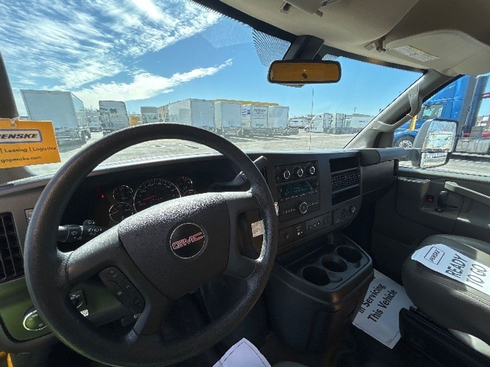 Light Duty Box Truck-Light and Medium Duty Trucks-GMC-2021-Savana G33903-East Chicago-IN-93,517\n\t\tmiles-$ 27,750 - Image 16